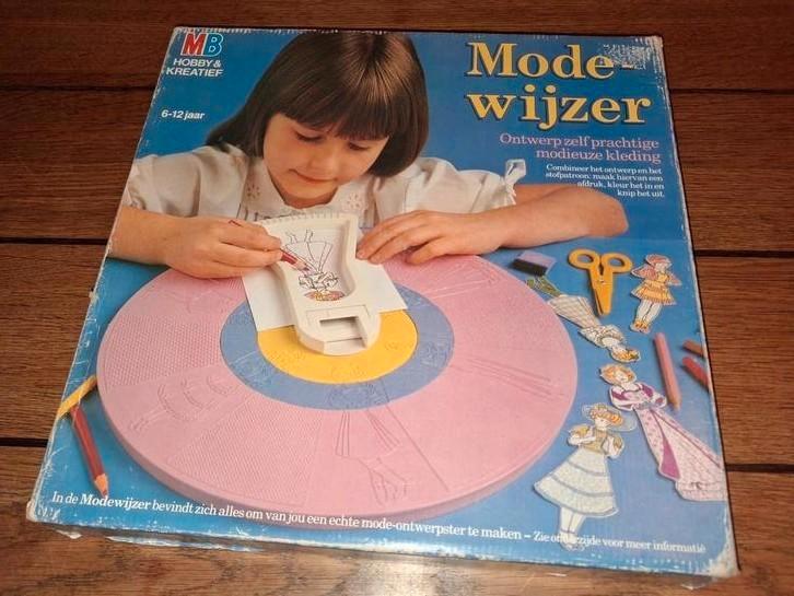 Vintage MB Modewijzer - Ontwerp je eigen mode!, Kinderen en Baby's, Speelgoed | Educatief en Creatief, Gebruikt, Knutselen, Ontdekken