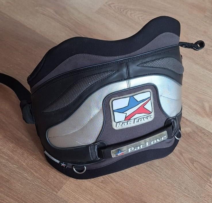 Pat Love kite (heup) trapeze / harnas, Watersport en Boten, Ophalen, Trapeze, Geen board, Zo goed als nieuw