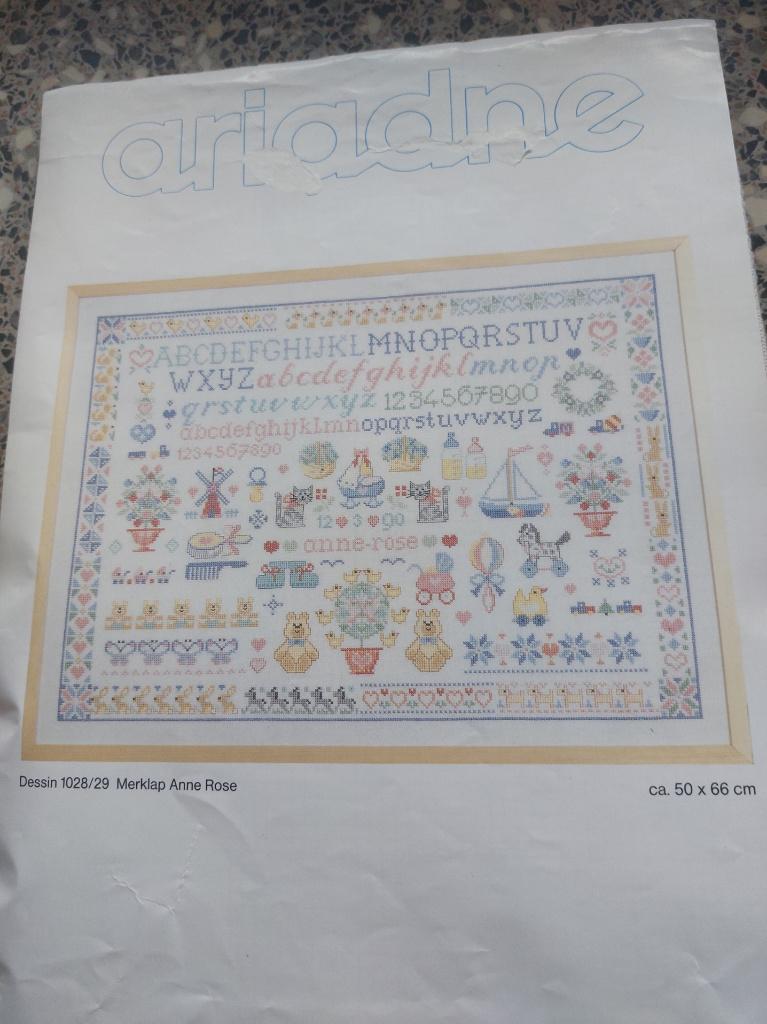 Ariadne Borduurpakket merklap Anne Rose NIEUW, Ophalen of Verzenden, Nieuw, Handborduren, Borduurpakket