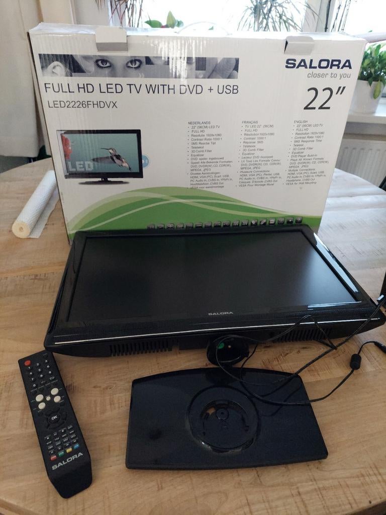 Salora 22 inch Full HD LED TV met DVD en USB, LED, 50 Hz, Zo goed als nieuw, 40 tot 60 cm