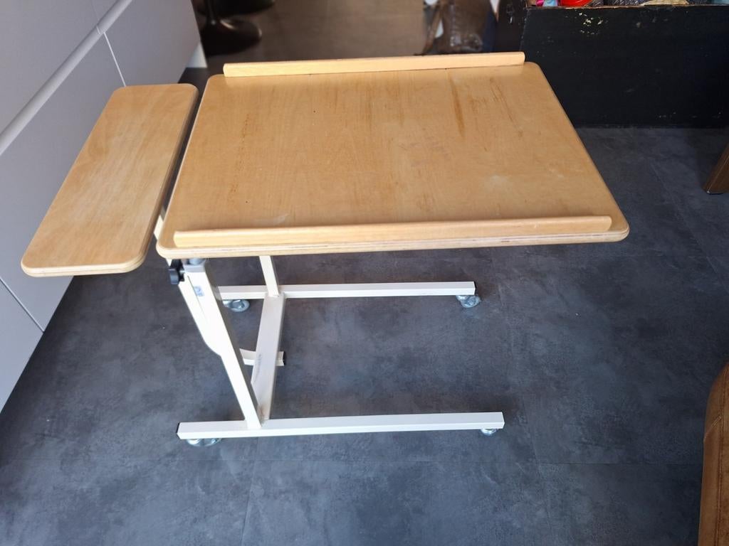 Ziekenhuis tafel, Ophalen, Rechthoekig, Minder dan 55 cm