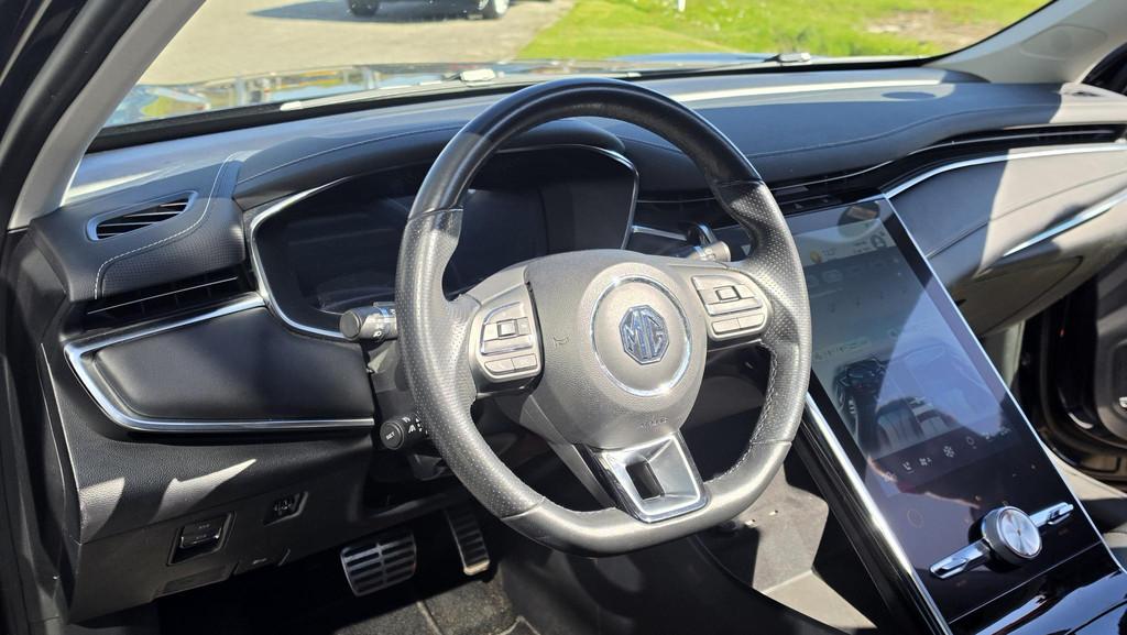 MG Marvel R Luxury 70 kWh | NAP | 1e eigenaar | Pano | Stoel, Auto's, MG, Automaat, Gebruikt, 750 kg, 179 pk