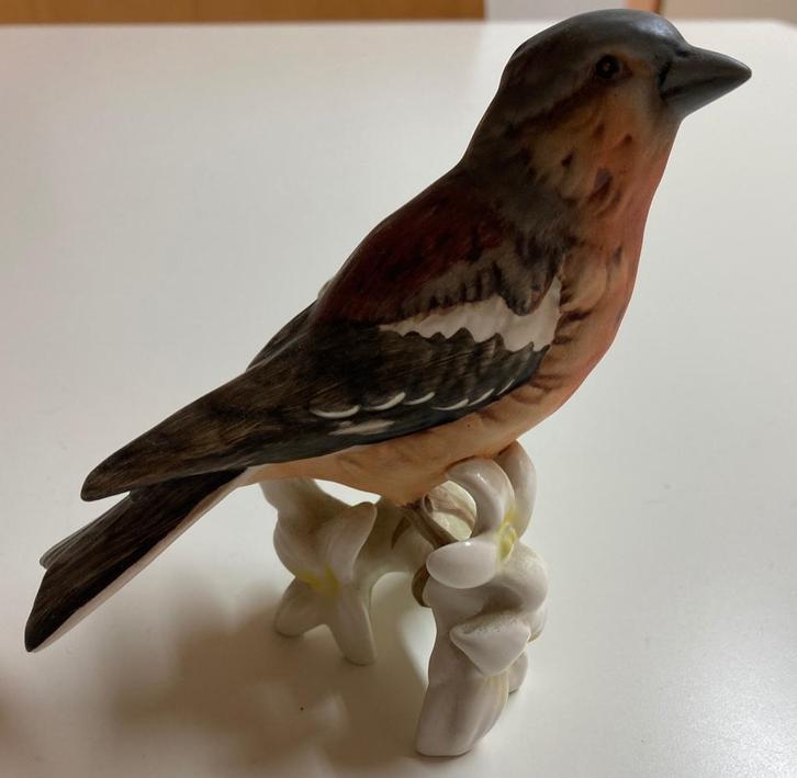 Goebel porseleinen vogel Buchfink - Vink, Verzamelen, Beelden en Beeldjes, Zo goed als nieuw, Dier, Ophalen of Verzenden