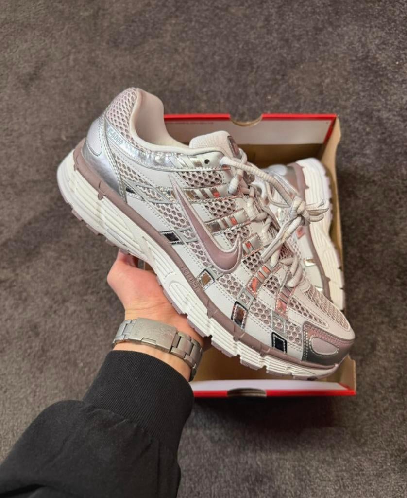 Nike p-6000 platinum violet - 38.5 , 42.5 , 43 & 45.5, Nl, Overige kleuren, Nieuw, Ophalen of Verzenden