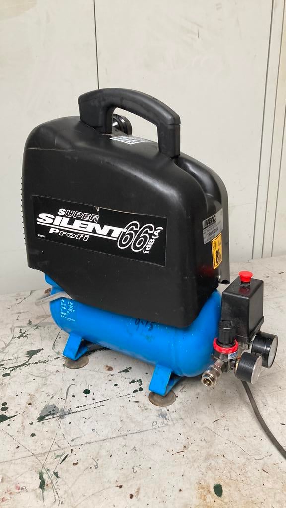 nette silent air olieloze compressor nr 7, Ophalen, Gebruikt