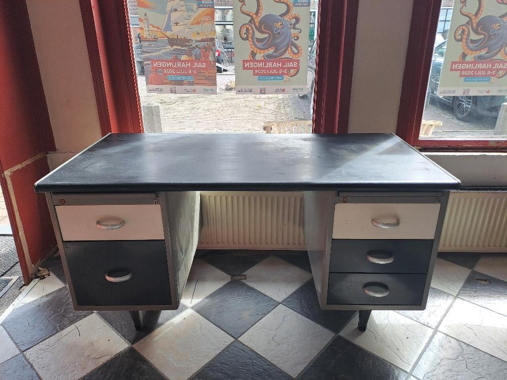 Vintage Gispen bureau met ladenblokken, Ophalen, 160 cm, Gebruikt, Metaal