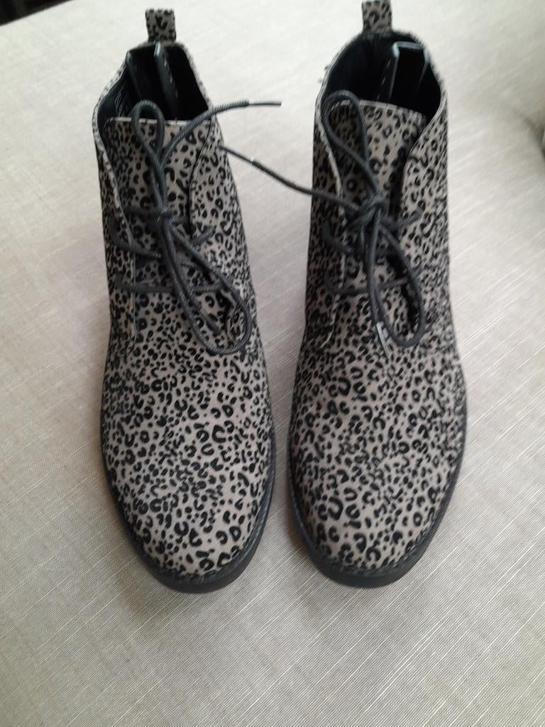 Nova schoenen maat 41 met luipaardprint, Kleding | Dames, Schoenen, Zo goed als nieuw, Sneakers of Gympen, Zwart, Ophalen