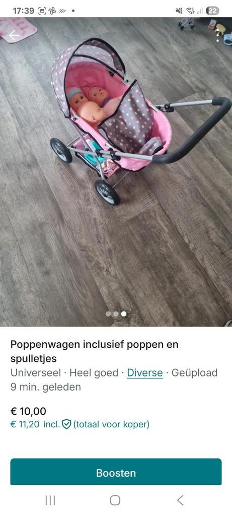 Roze poppenwagen met popjes en spulletjes, Ophalen of Verzenden, Gebruikt, Babypop