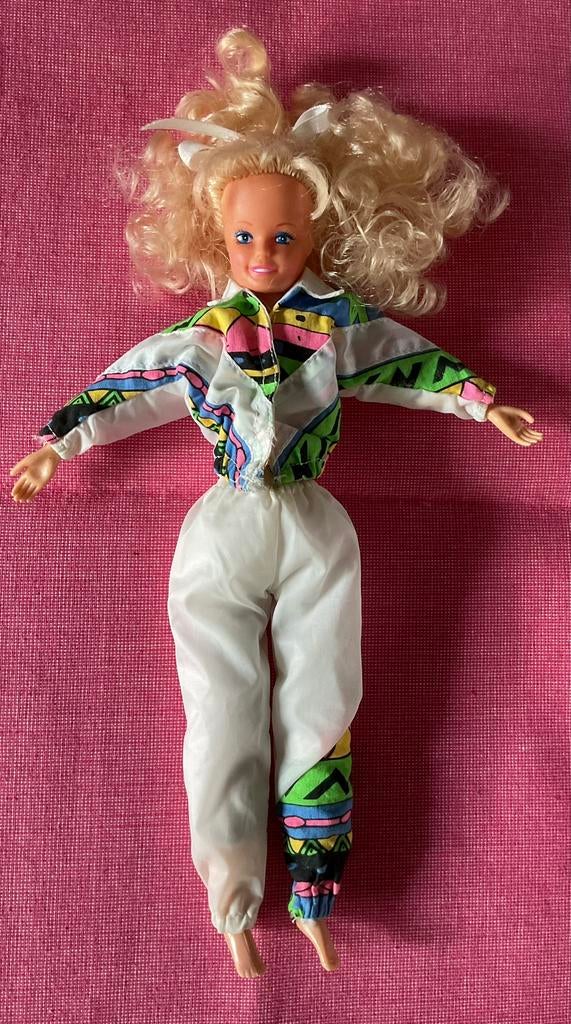 Tienerpop met zacht lijf, Ophalen of Verzenden, Fashion Doll