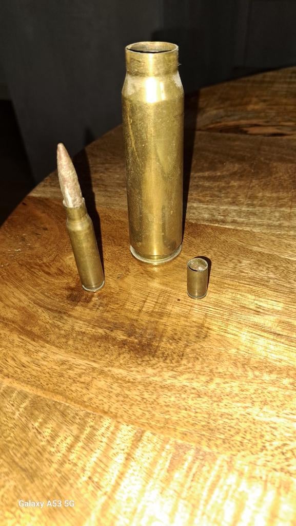 3 verschillende koperen hulzen  zie foto.s, Verzamelen, Militaria | Tweede Wereldoorlog, Ophalen, Nederland, Hulzen of Bodemvondsten