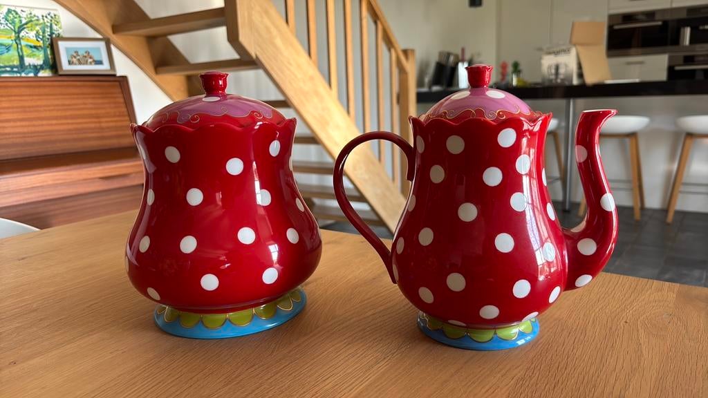 Oilily theepot en koekjespot, Ophalen of Verzenden, Zo goed als nieuw, Overige stijlen, Overige typen