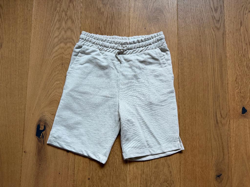 Korte broek beige maat 140 Lefties, Kinderen en Baby's, Kinderkleding | Maat 140, Zo goed als nieuw, Lefties, Jongen, Ophalen