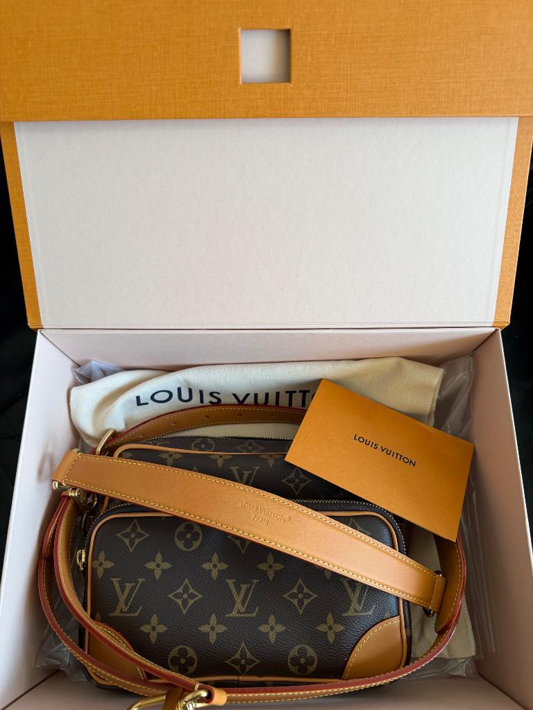 Louis Vuitton tas heren Nil M14016, Sieraden, Tassen en Uiterlijk, Tassen | Schoudertassen, Overige merken, Bruin, Nieuw, Ophalen of Verzenden