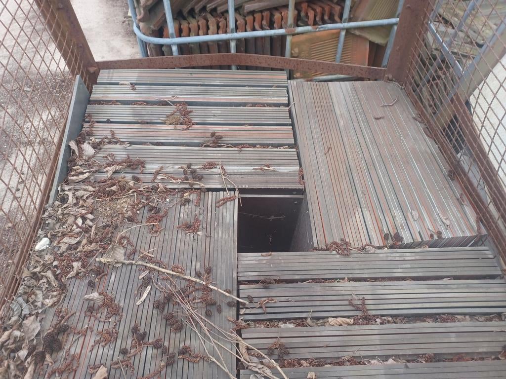 Trespa beplating ca. 59.5 x 59.5 cm in oranje en wit, Doe-het-zelf en Verbouw, Platen en Panelen, Ophalen, Gebruikt, Overige materialen