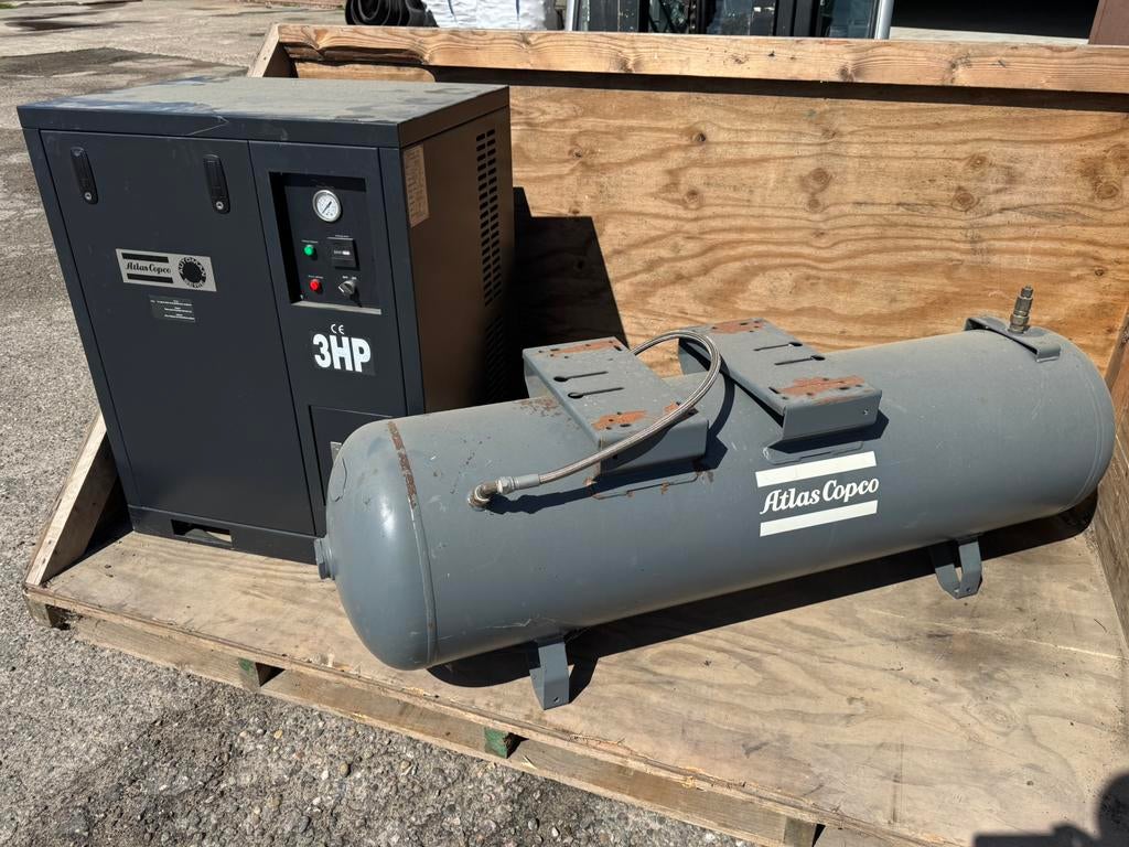 Atlas Copco Silent air compressor incl. 250L tank (ZGAN 41u), Doe-het-zelf en Verbouw, Compressors, Ophalen, Zo goed als nieuw