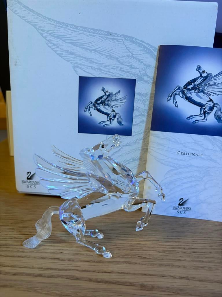 Swarovski jaarstuk Pegasus, Verzamelen, Swarovski, Ophalen of Verzenden, Zo goed als nieuw, Figuurtje