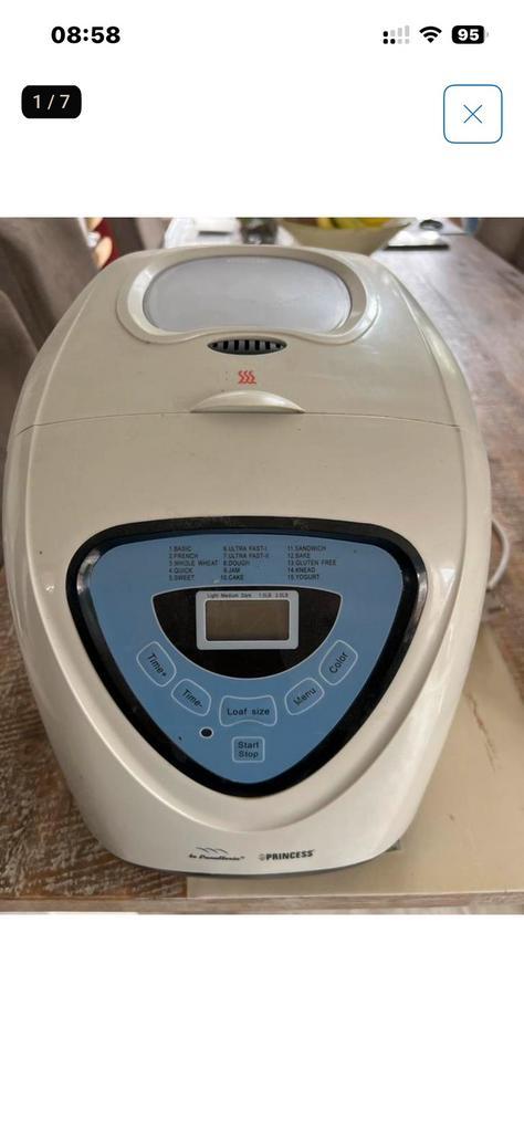 Princess broodbakmachine, Witgoed en Apparatuur, Broodbakmachines, Gebruikt, Met timer, 800 tot 1200 gram deeg, Kijkvenster, Ophalen
