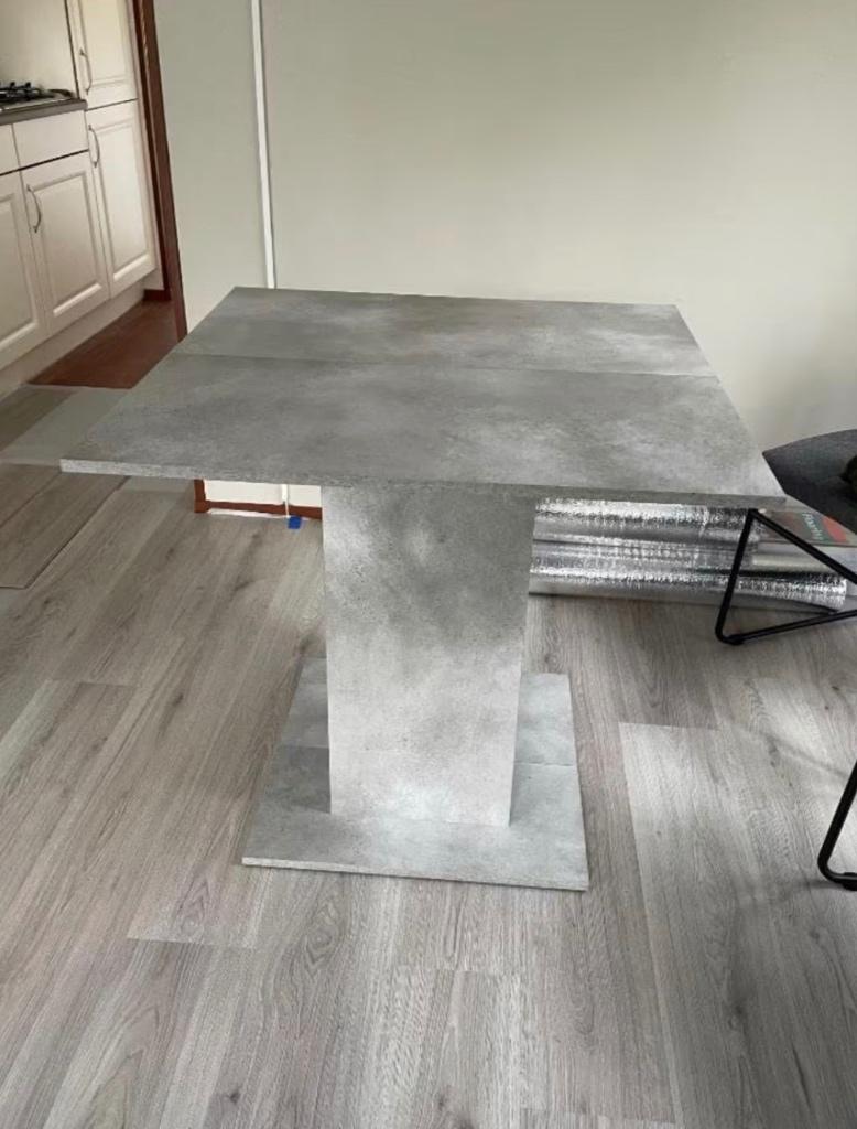 Eettafel grijs beton look, Huis en Inrichting, Tafels | Eettafels, Ophalen, 50 tot 100 cm, Vierkant, 50 tot 100 cm
