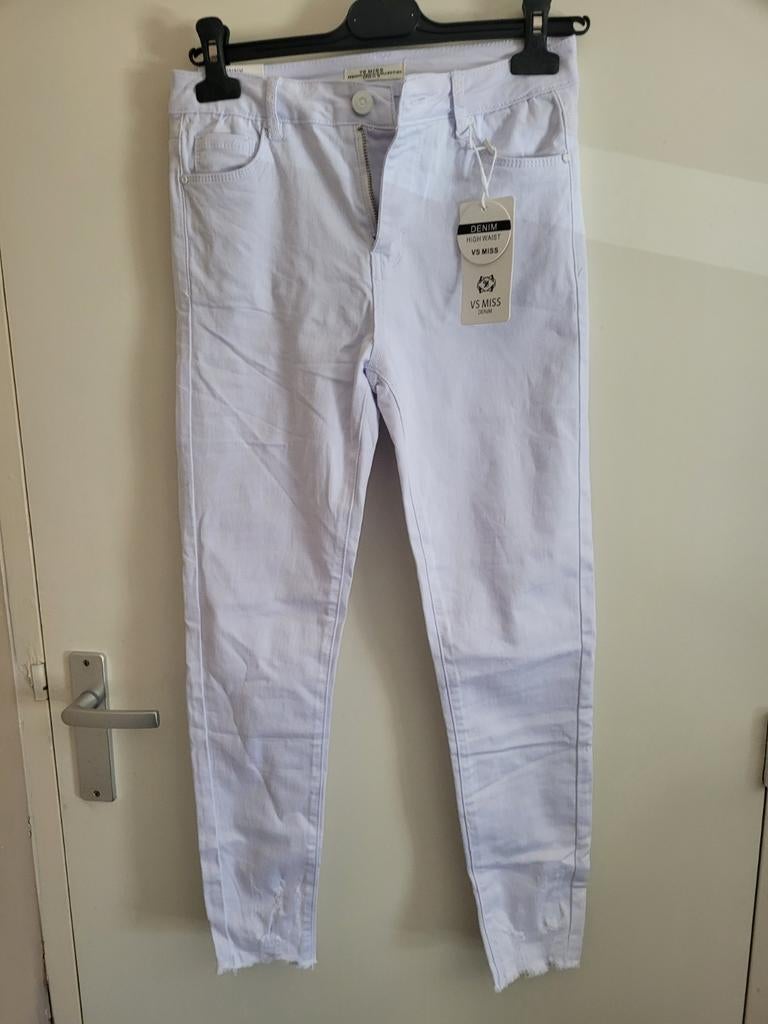 Nieuwe witte spijkerbroek VS MISS maat 38, Wit, Nieuw, Ophalen of Verzenden, W30 - W32 (confectie 38/40)