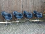 Set van 4 zwarte Eames DSW stoelen jaren 50 design., Huis en Inrichting, Stoelen, Ophalen, Gebruikt, Leer, Zwart