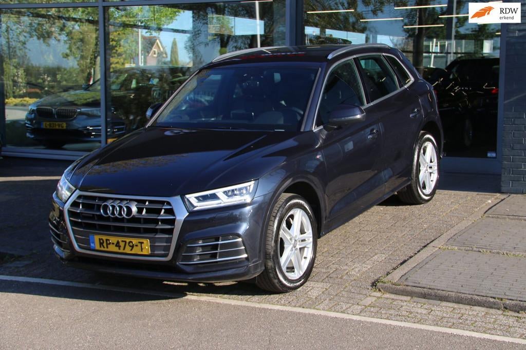Audi Q5 2.0 TDI quattro Sport EXPORT PRICE, Auto's, Audi, Bedrijf, Te koop, Q5, 4x4, ABS, Airbags, Airconditioning, Bluetooth