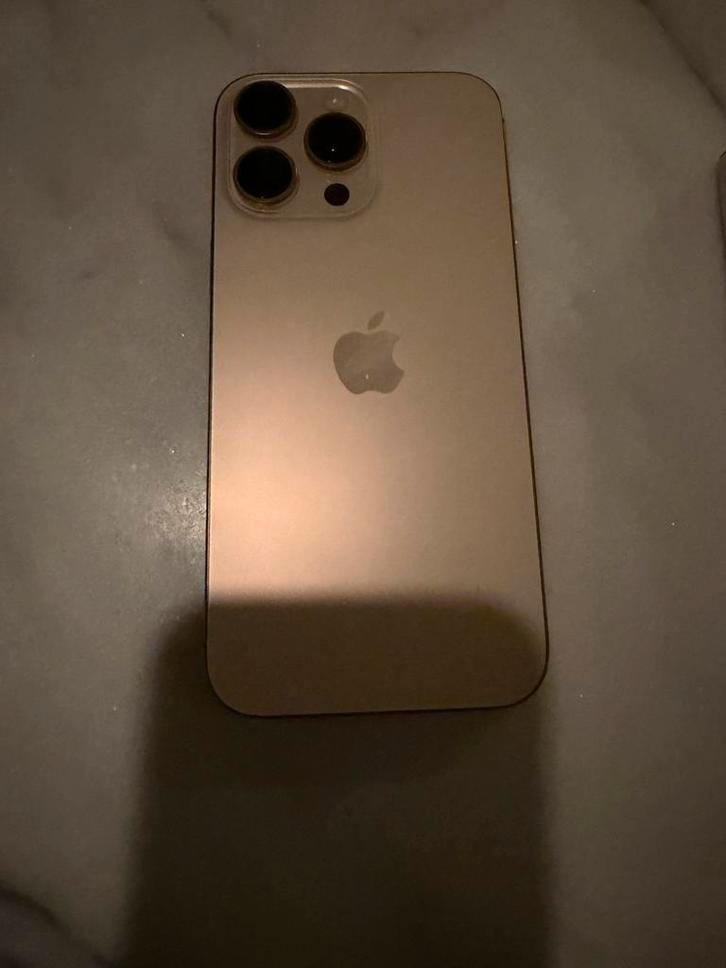 IPhone 16pro max 256 gb in de kleur Desert Titanium, Telecommunicatie, Mobiele telefoons | Apple iPhone, Zo goed als nieuw, 256 GB