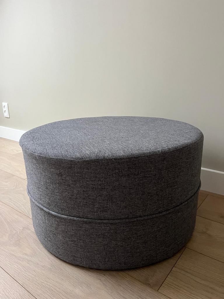 Grijze ronde poef, Ophalen, Gebruikt, Rond, Stof
