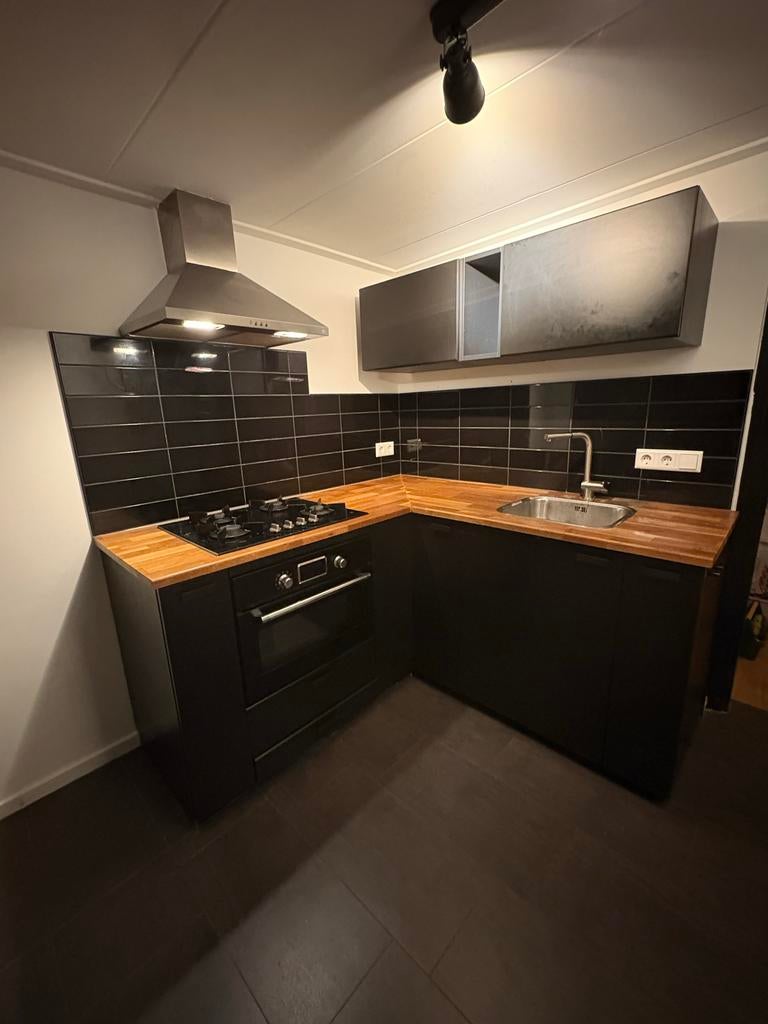 Mat zwarte keuken, Huis en Inrichting, Keuken | Complete keukens, Ophalen, Gebruikt, Zwart, Hoekkeuken