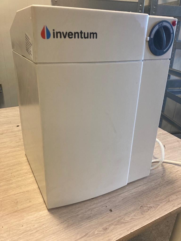 Boiler Inventum , 2.000 Watt, in goede staat., Doe-het-zelf en Verbouw, Zo goed als nieuw, Minder dan 20 liter, 3 t/m 5 jaar oud