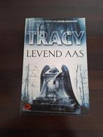 P.J.. Tracy- Levend aas, Ophalen of Verzenden, Zo goed als nieuw, P.J. Tracy