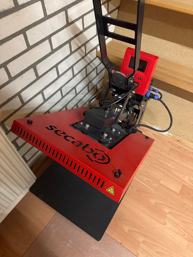 Secabo hittepers voor textiel en sublimatie, Gebruikt, Overige thema's, Machine, Elektrisch