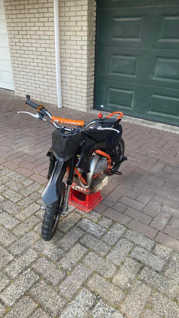 Pitbike Nitro 50cc, Fietsen en Brommers, Brommers | Crossbrommers, Ophalen, Zo goed als nieuw, Overige merken