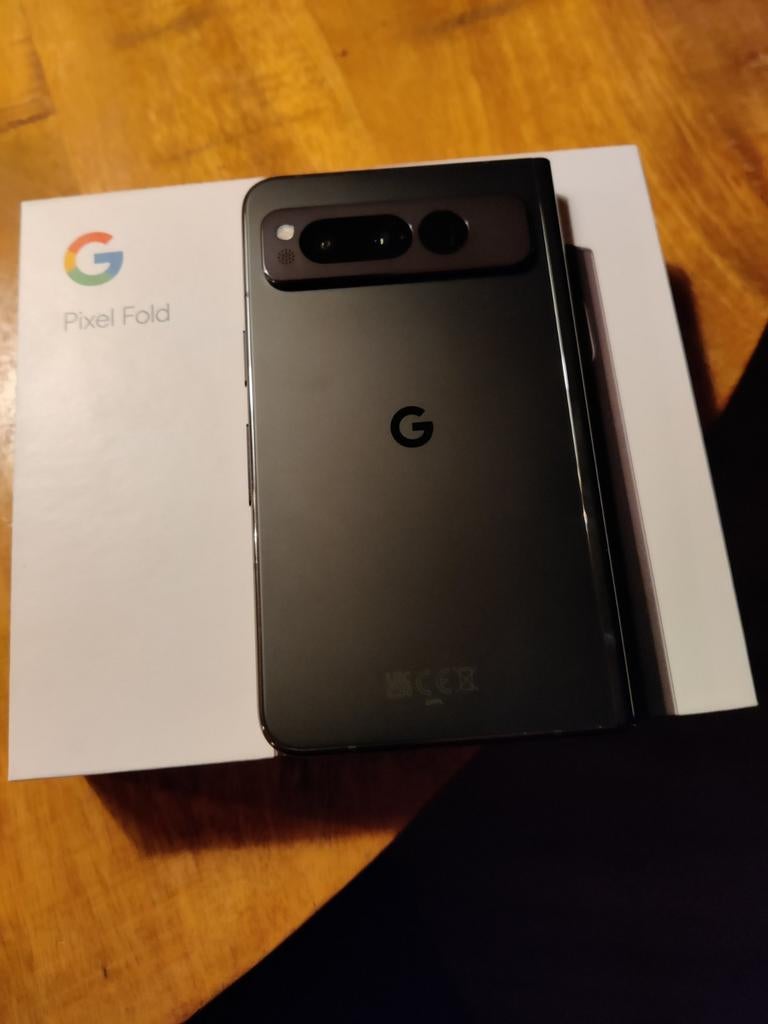 Google Pixel Fold Obsidian - Z.G.A.N. (november 2025), Ophalen of Verzenden, Zo goed als nieuw, 6 megapixel of meer