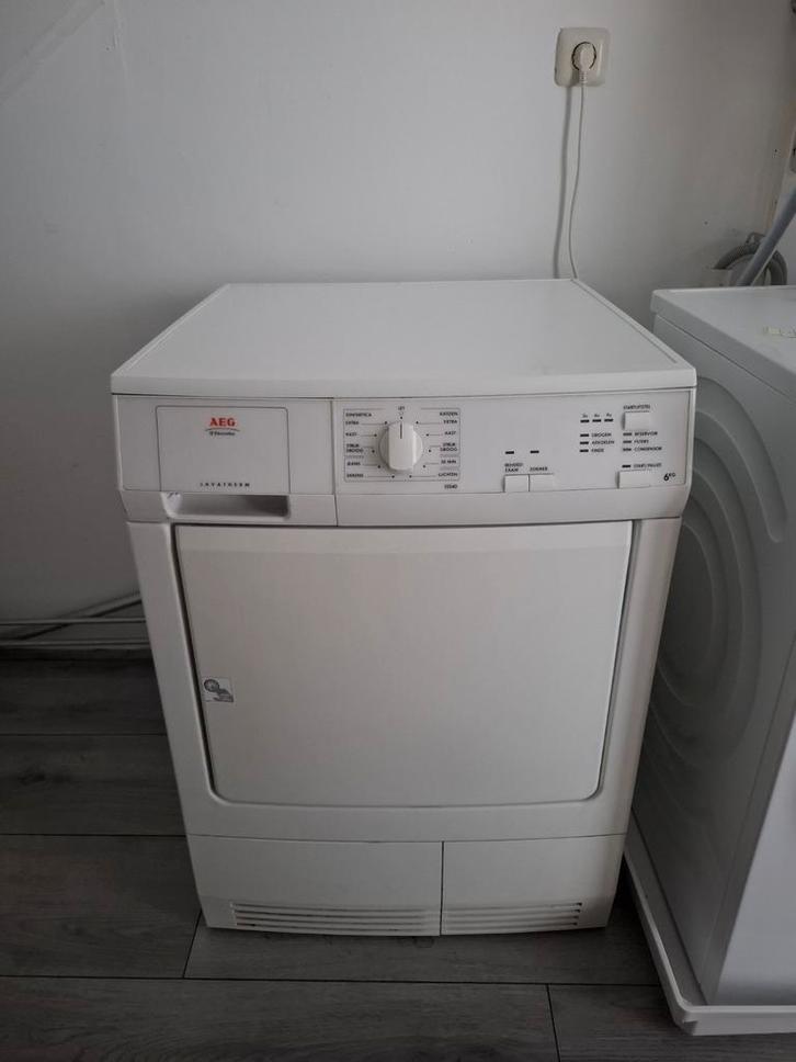 AEG Electrolux condensdroger wit, Witgoed en Apparatuur, Wasdrogers, Gebruikt, Condens, Voorlader, 6 tot 8 kg, 85 tot 90 cm, Anti-kreukfase