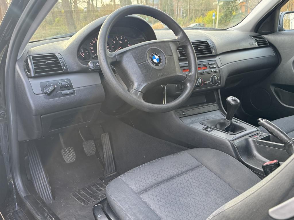 BMW 3 Serie Compact 316ti E46 AIRCO, YOUNGTIMER (bj 2002), Auto's, BMW, 4 cilinders, 14 km/l, Bedrijf, Handgeschakeld