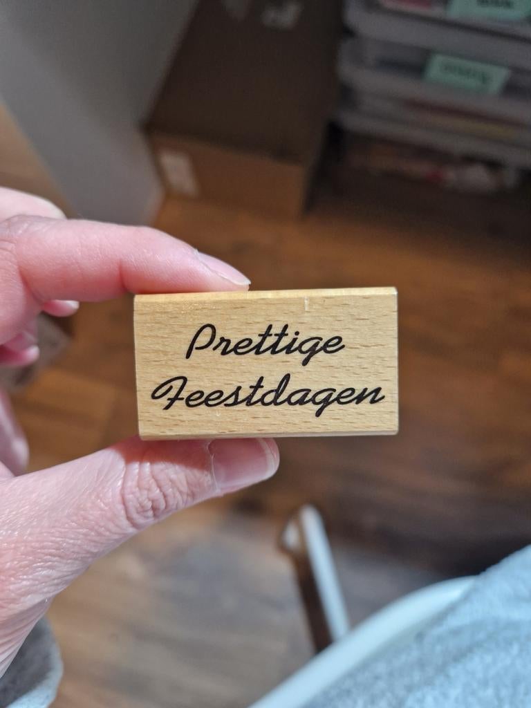 Tekststempel 'Prettige Feestdagen' op hout, Ophalen of Verzenden