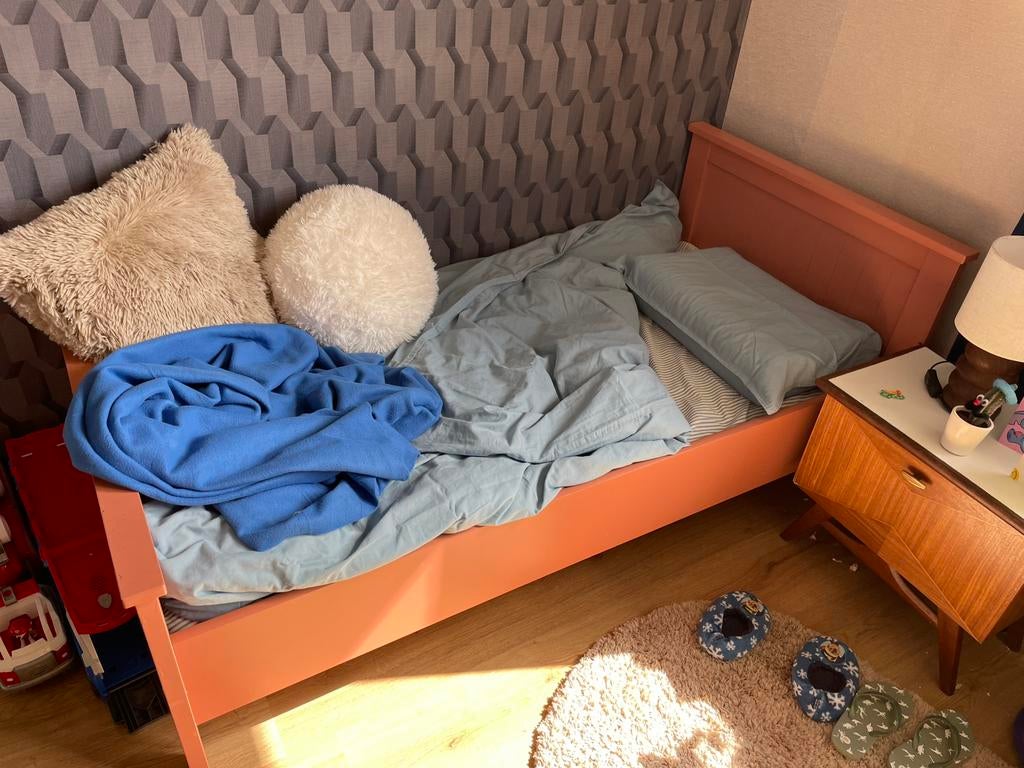 Peuterbed, Kinderen en Baby's, Kinderkamer | Bedden, Ophalen, Gebruikt, 70 tot 85 cm, 140 tot 160 cm