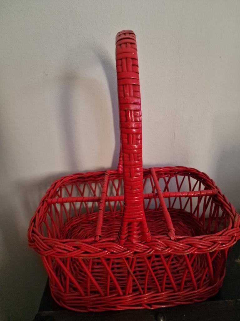 Vintage rode rieten opberg mand, Ophalen of Verzenden, Rechthoekig, Riet