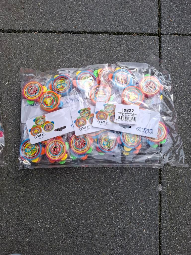 Kinderen traktatie tamboerijn uitdeel verjaardag 2 zakken, Ophalen of Verzenden, Nieuw, Verjaardag