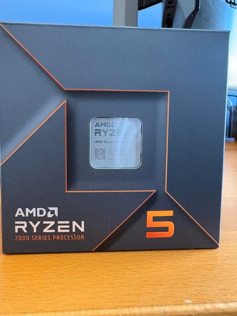 AMD Ryzen 7600 processor incl. koeler (ZGAN), Computers en Software, Processors, Ophalen of Verzenden, Zo goed als nieuw, 3 tot 4 Ghz