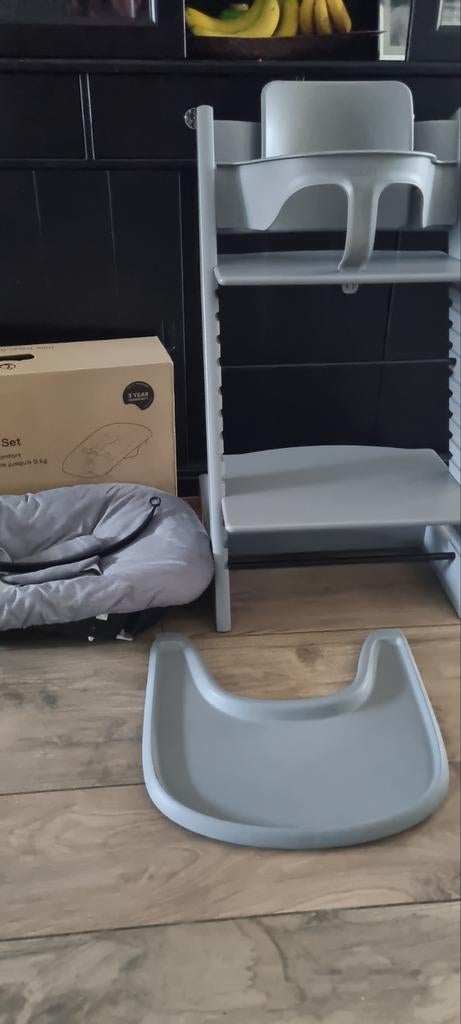 Stokke tripp trapp kinderstoel compleet,  Storm Grey, Kinderen en Baby's, Kinderstoelen, Ophalen, Zo goed als nieuw, Meegroeistoel