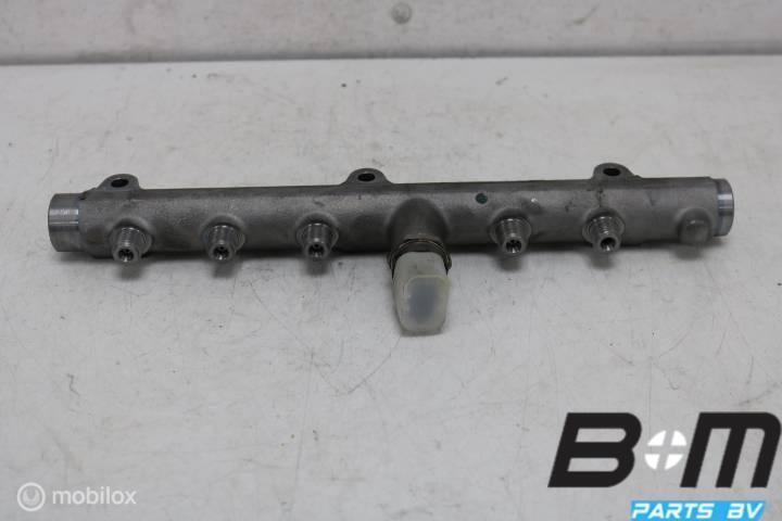 Brandstofverdeler Hyundai H300 0445214198, Gebruikt