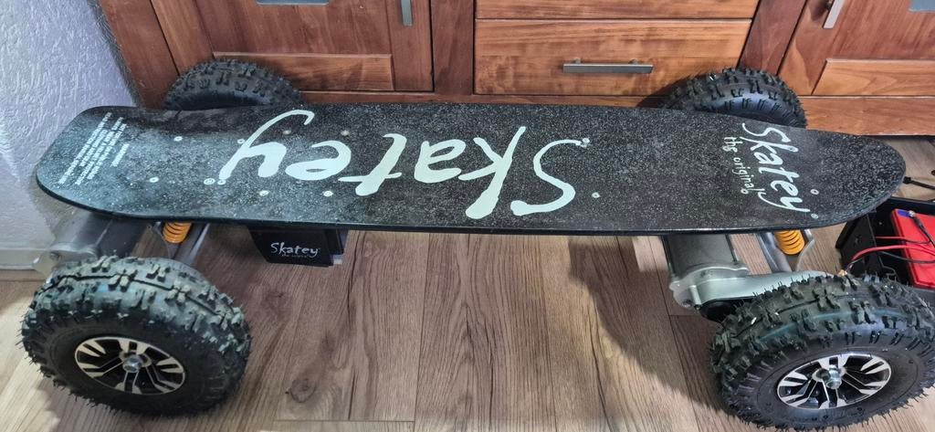 Skatey 800 Quattro, Ophalen, Nieuw, Skateboard