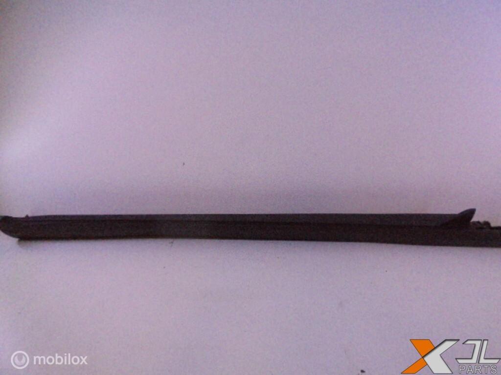 GLC-KLASSE C253 COUPE DORPEL SIDESKIRT RECHTS A2536980900, Auto-onderdelen, Gebruikt, Mercedes-Benz, Ophalen of Verzenden, Mercedes-Benz