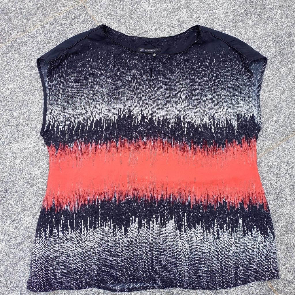 Leuke top van Expresso maat 42 koopje nu, Kleding | Dames, Bodywarmers, Overige kleuren, Expresso, Maat 42/44 (L), Ophalen of Verzenden