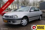 Toyota Avensis 1.6 AIRCO, TREKHAAK, Auto's, Toyota, Zwart, 4 cilinders, Metallic lak, Origineel Nederlands