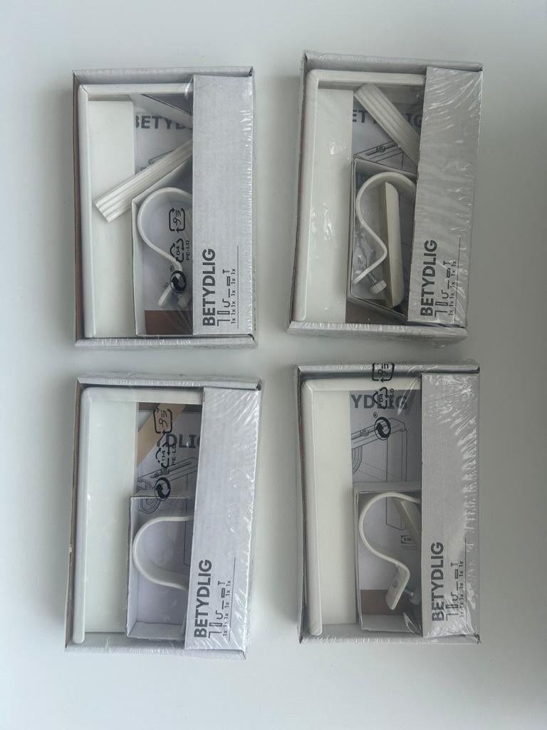 Gordijnroede met wandbeslag en wand-/plafondbevestiging, Huis en Inrichting, Ophalen, Nieuw, Wit, Minder dan 100 cm