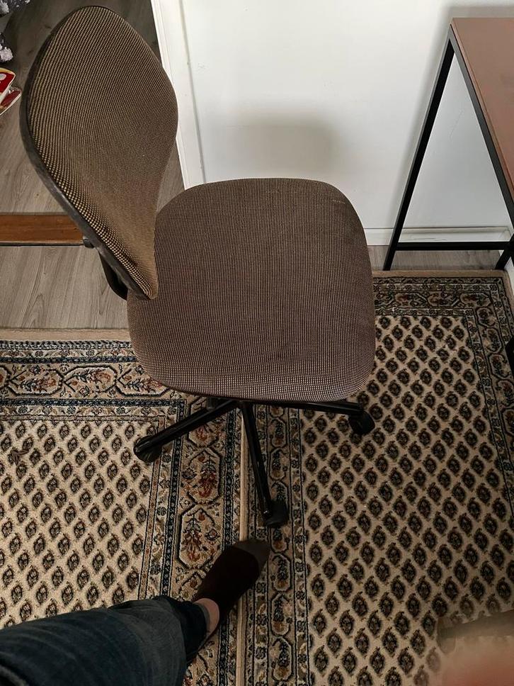 Modern bureau bureaustoel, Huis en Inrichting, Bureaus, Gebruikt, Computerbureau, Overige merken, Modern, Hout, Bruin, Opbergruimte