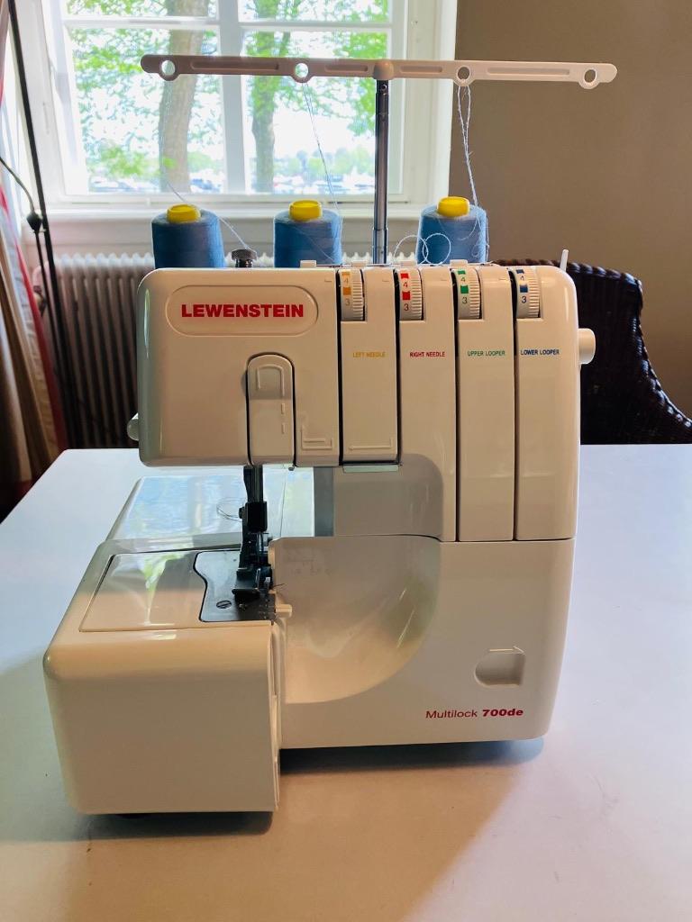 Lockmachine Lewenstein Multilock 700de, Hobby en Vrije tijd, Naaimachines en Toebehoren, Ophalen, Zo goed als nieuw, Lockmachine