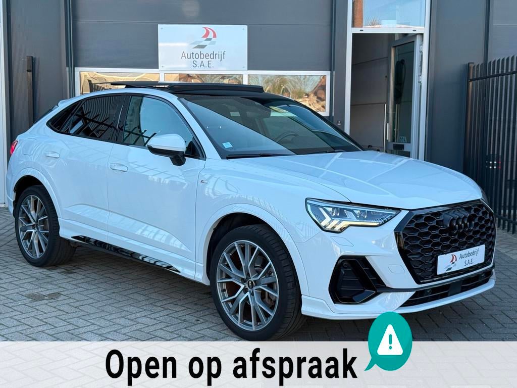 Audi Q3 Sportback 45 TFSI e 3x S-Line MATRIX PANO SFEER TREK, Auto's, Audi, Gebruikt, Euro 6, Leder en Stof, Wit